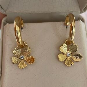 Ann Taylor Gold Floral Earrings